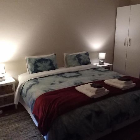 10 On Fairview B&B Парл Екстериор снимка