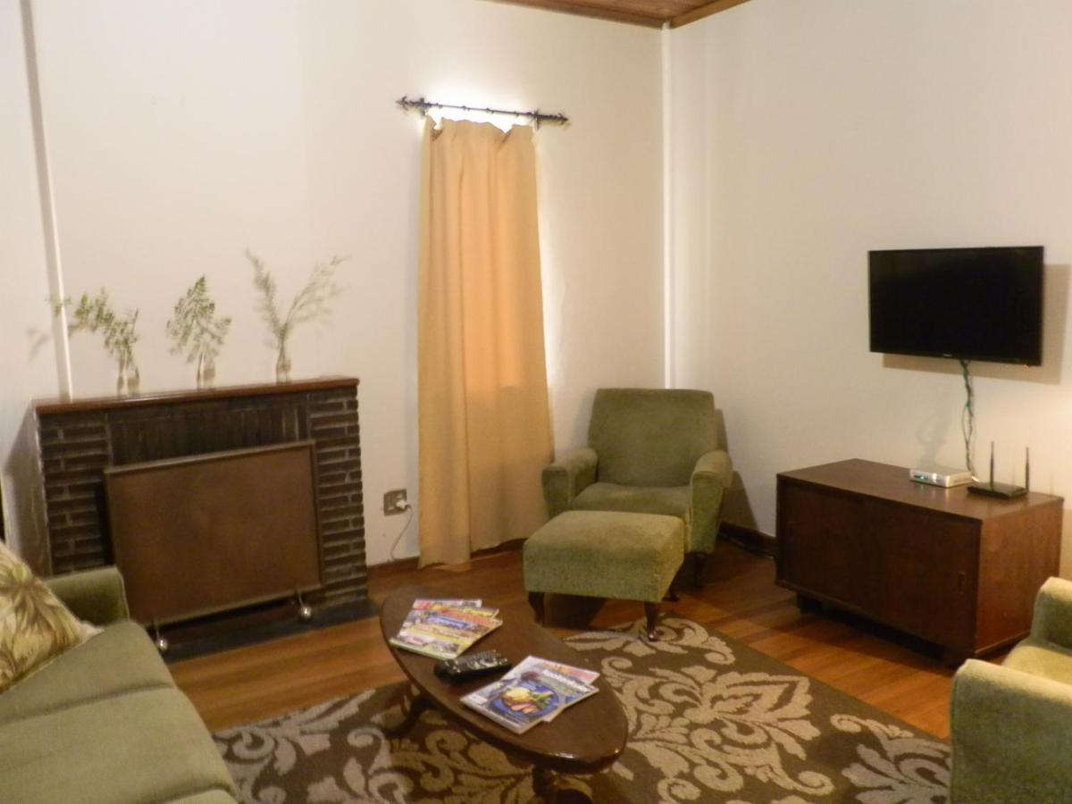 10 On Fairview B&B Парл Екстериор снимка