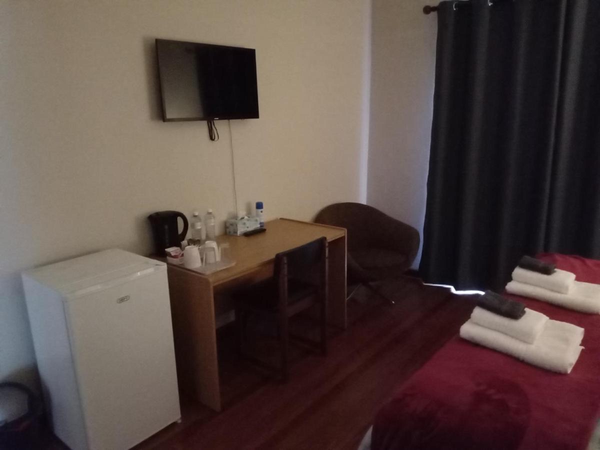 10 On Fairview B&B Парл Екстериор снимка
